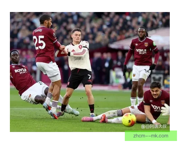 英超焦点战热刺主场四比一横扫西汉姆孙兴慜领衔进攻火力全开强势